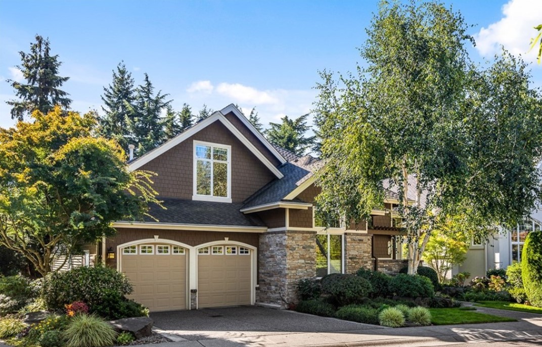 Mercer Island Real Estate Sept/Oct 2020 Ewing & Clark Inc.