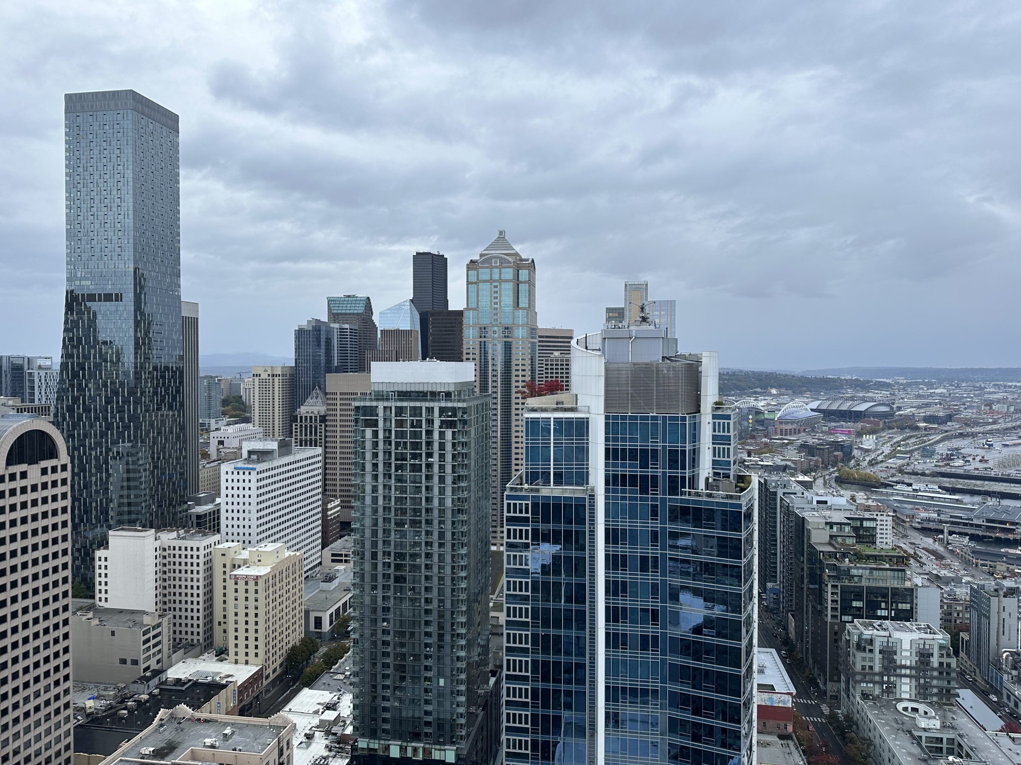 Commercial Real Estate Report Seattle Q4 2023 Ewing & Clark Inc.